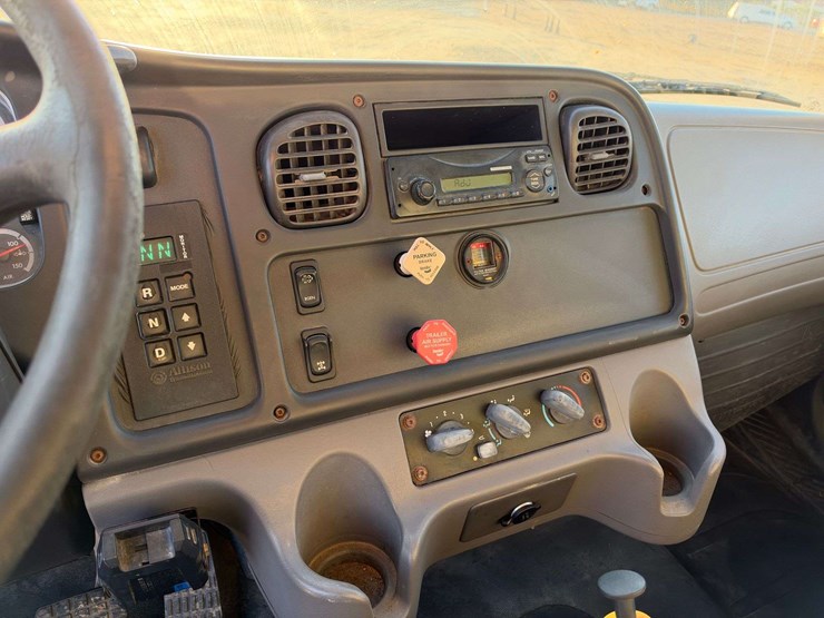 2012-freightliner-m2-tandem-axle-dump-truck-(96,351-actual-miles)-image-14