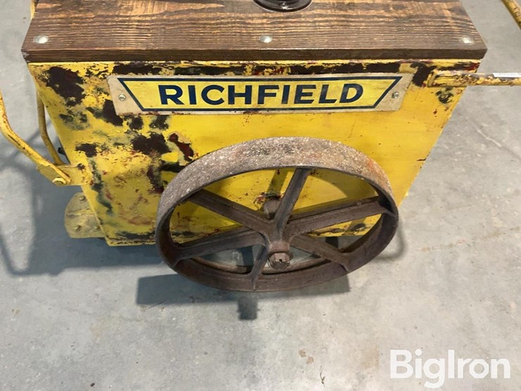 richfield-antique-portable-lube-cart-image-9