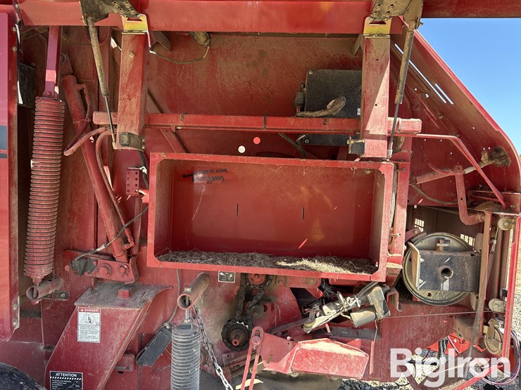 2012-case-ih-premium-rb564-round-baler-image-14
