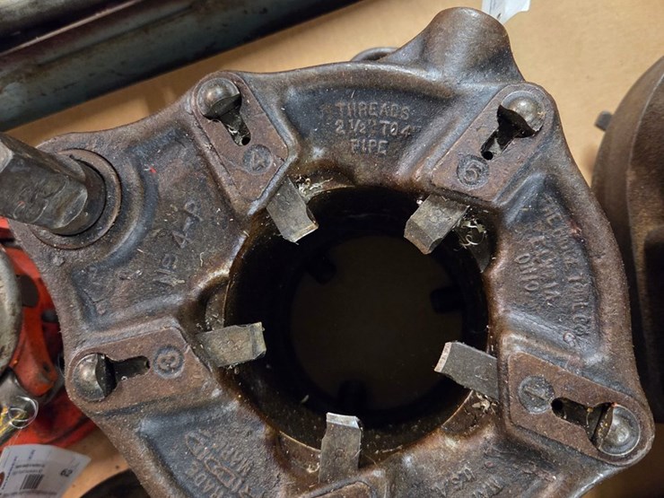 #61-•-rigid-2"-4"-hog-header-threader-with-extension-shaft-image-1