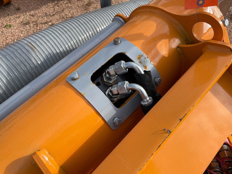 #4067-•-landhonor-skid-steer-double-discharge-concrete-mixer-attachment-image-11
