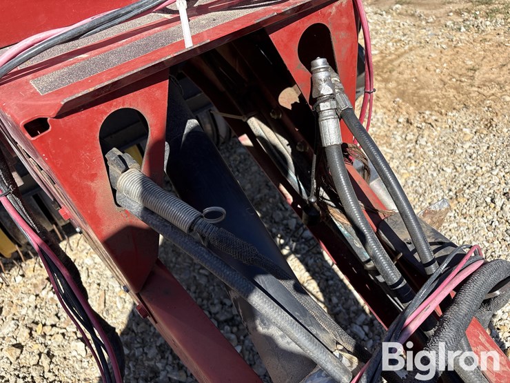 2012-case-ih-premium-rb564-round-baler-image-11