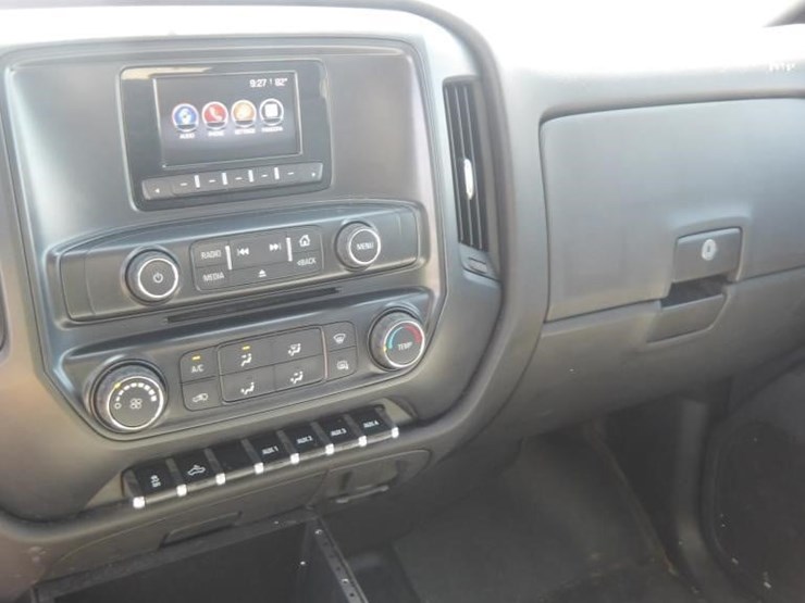 2015-gmc-2500-image-25
