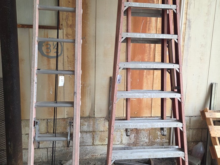 #23-•-10-ft-"a"-ladder-with-8-ft-extension-(broken)-&-24-ft-extension-ladder-image-2