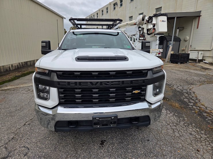 #5-•-2020-chevrolet-2500-service-truck-/-vin:-1gb0wle7xlf295314-/-74,095-miles-image-3