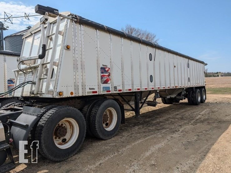 2015-merritt-grain-hopper-image-1