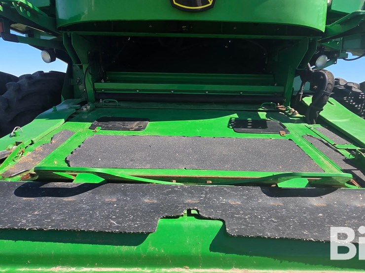 2010-john-deere-9670-sts-combine-image-10