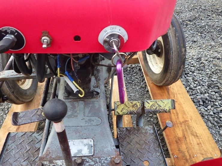 mitsubishi-tractor-image-23