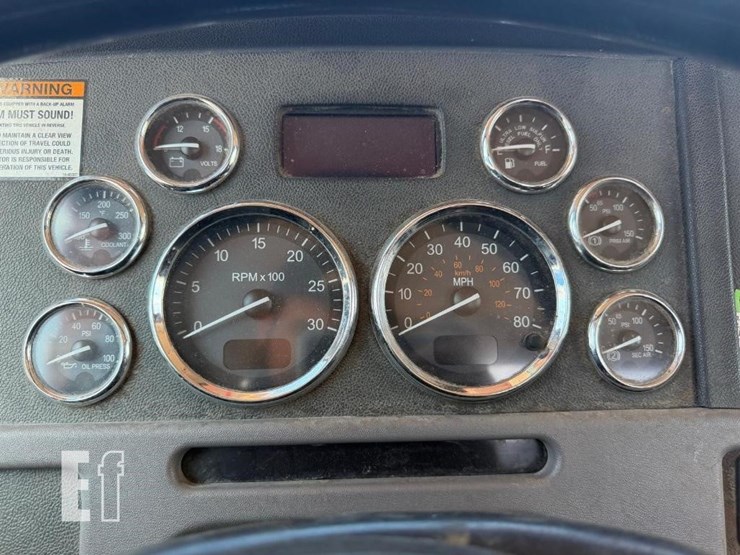 2013-peterbilt-386-image-16