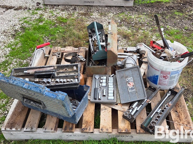 pallet-of-misc-tools-image-4