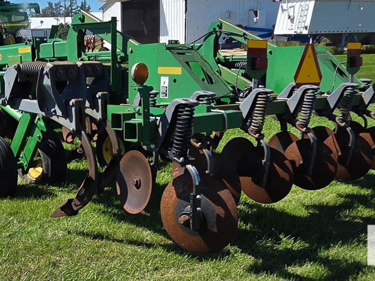 2010-john-deere-2700-mulch-ripper-image-7