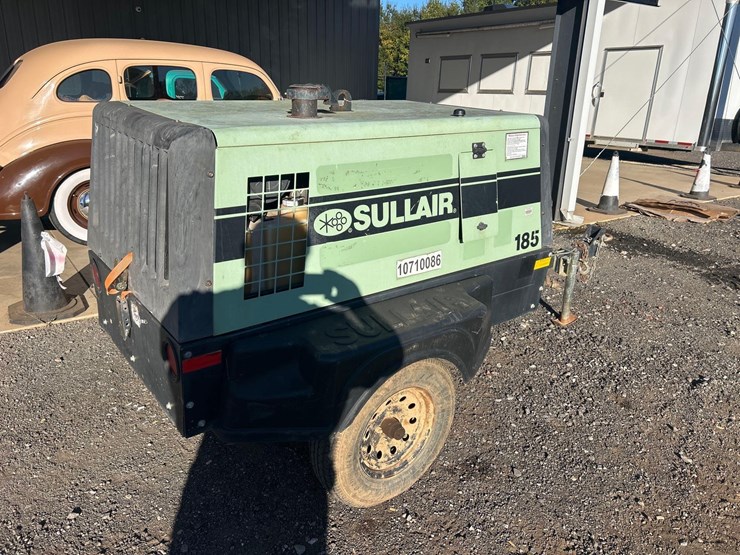 sullair-185-s/a-portable-air-compressor-image-2
