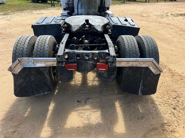 2016-international-prostar+-122-tandem-axle-day-cab-truck-tractor-–-cummins-isx15-diesel-(530,432-mi-image-42