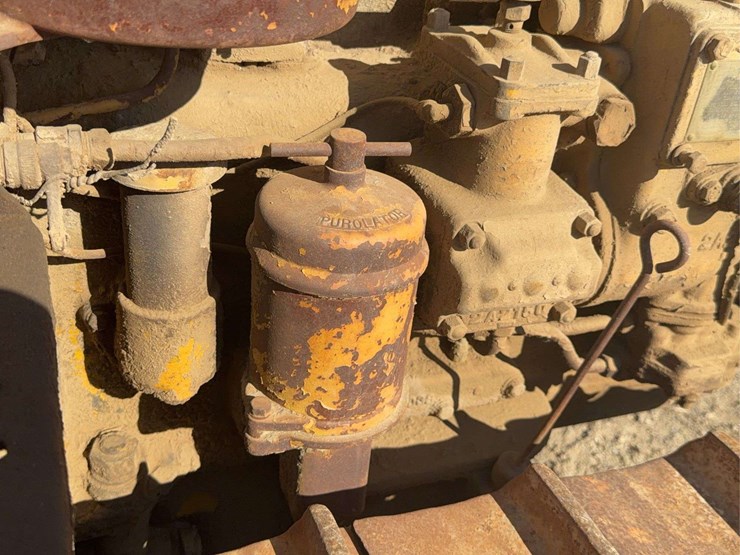 caterpillar-forty-diesel-image-32
