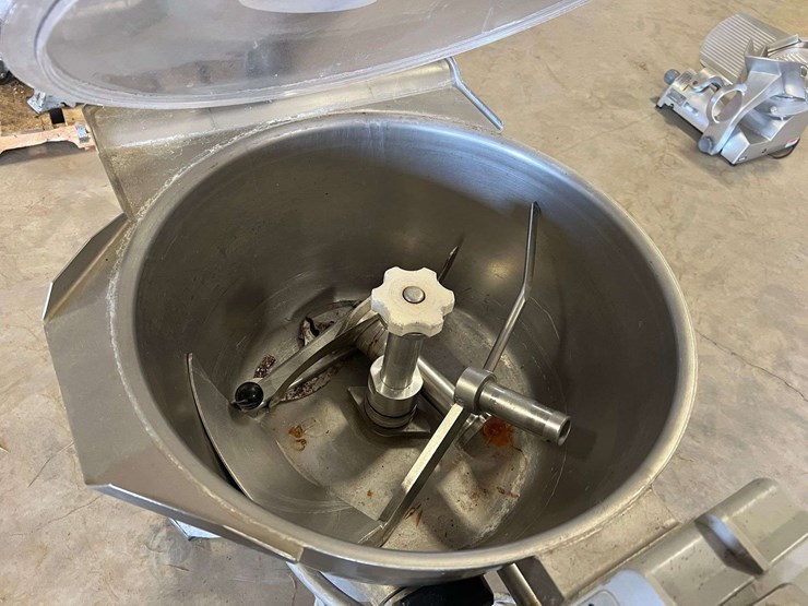hobart-hcm-450-vertical-cutter-mixer-image-13