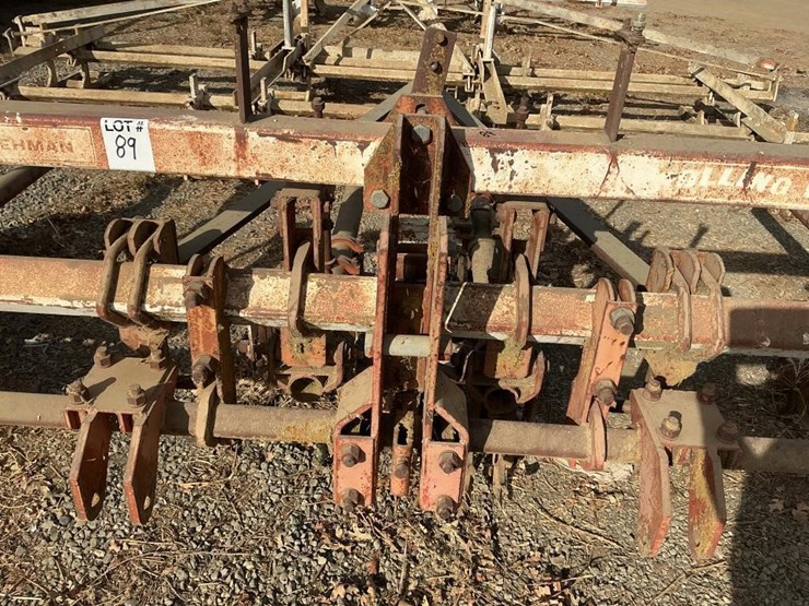 lilliston-3-pt-3-row-60"-rolling-cultivator-image-5