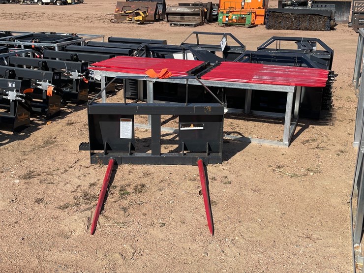#4110-•-landhonor-bale-spear-frame-attachment-image-11