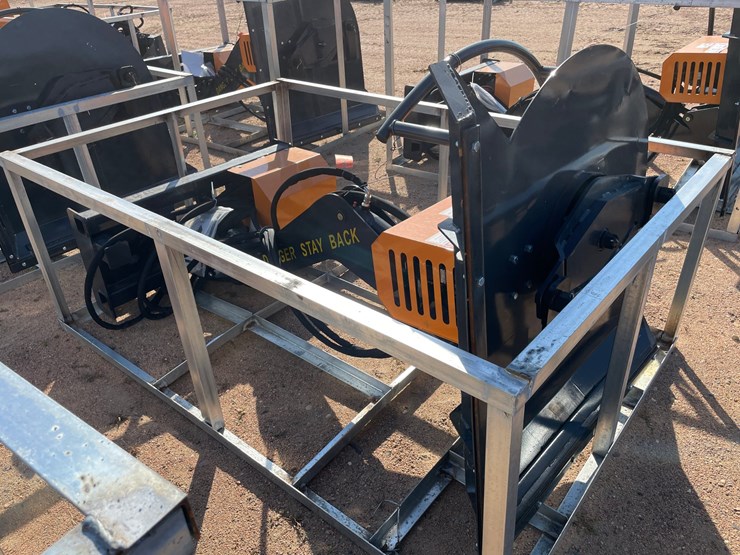 #4085-•-landhonor-skid-steer-articulating-brush-cutter-attachment-image-1