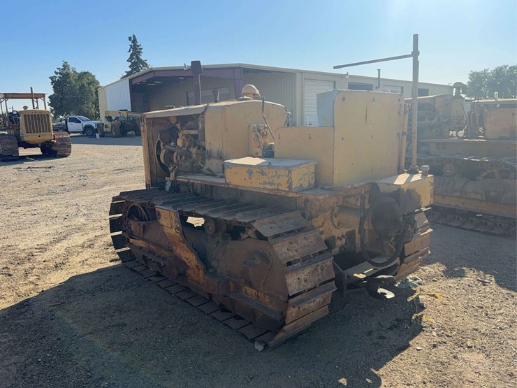 caterpillar-forty-diesel-image-5
