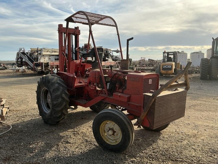allis-chalmers-i-600-4500lb-capacity-rt-forklift-image-5