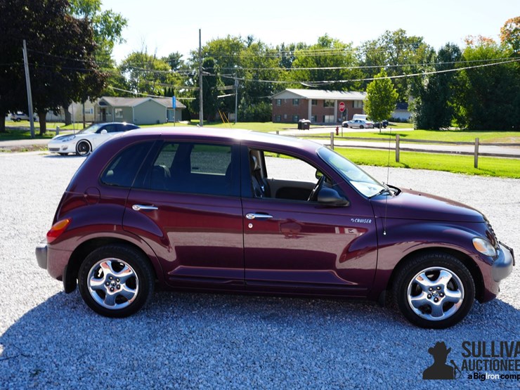 run-#111---2001-chrysler-pt-cruiser-4-door-image-4