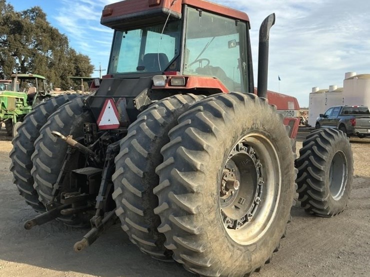 case-ih-7250-tractor,-mfwd-image-3
