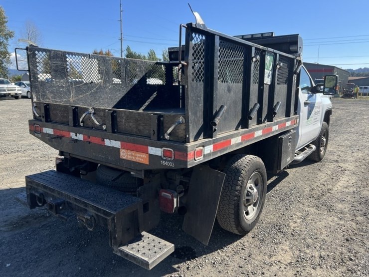 2016-gmc-sierra-2500-image-5