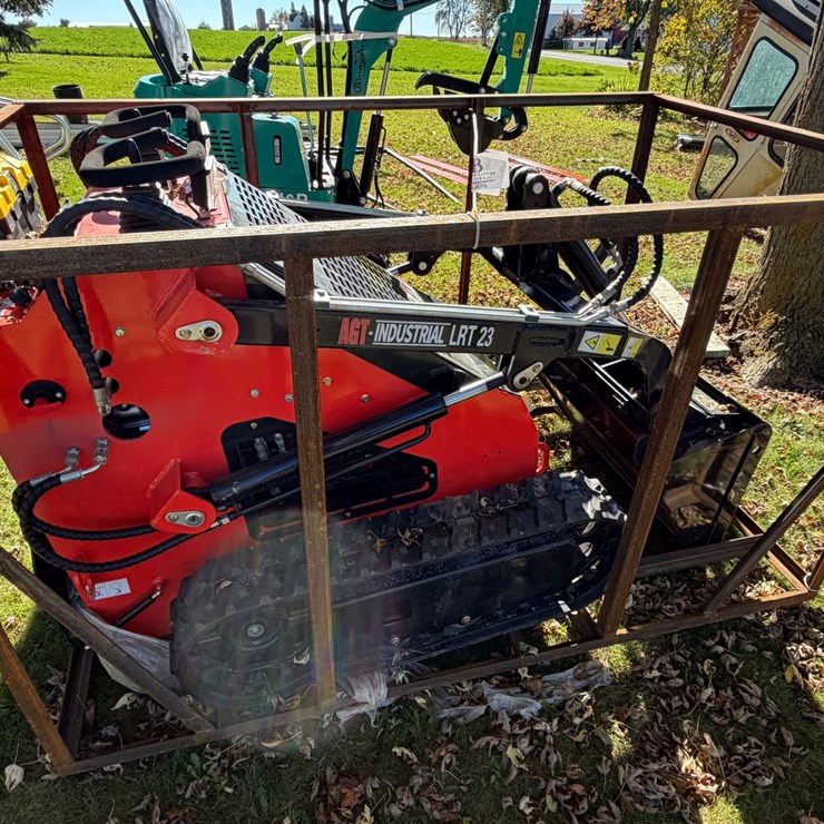#8379 • AGT LRT23 Mini Skid Steer