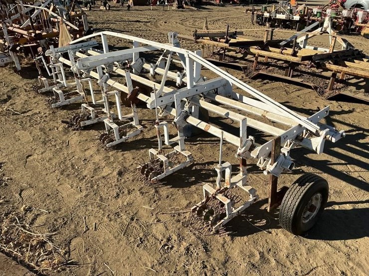 custom-3-pt-3-row-60"-bed-scratcher-image-7