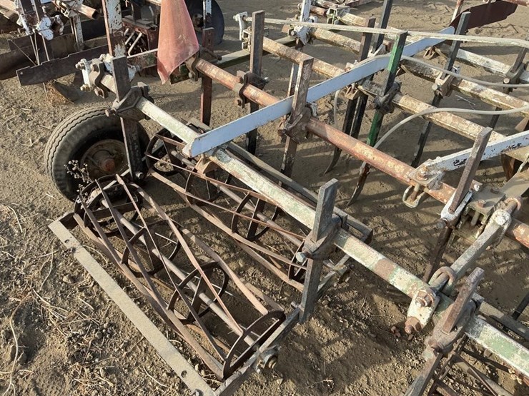 custom-3-pt-3-row-60"-cultivator-image-10