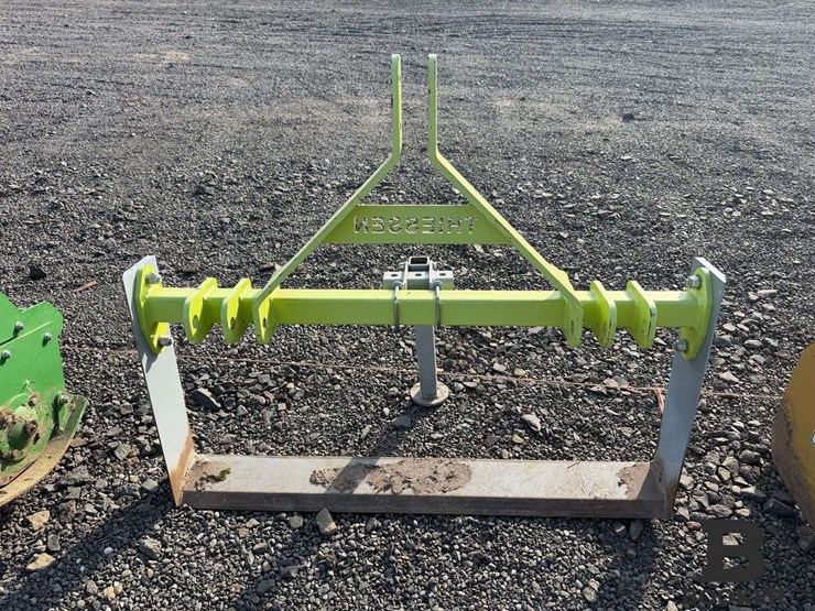 thiessen-3-point-hitch-toolbar-image-3