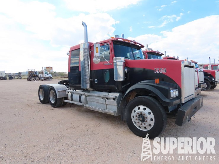 2012-western-star-4900-t/a-truck-tractor-w/sleeper-image-1