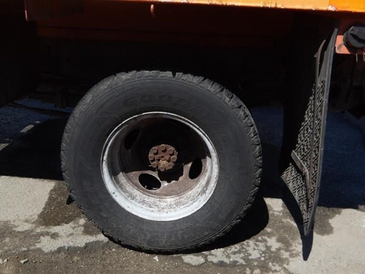 1995-gmc-sierra-3500-image-8