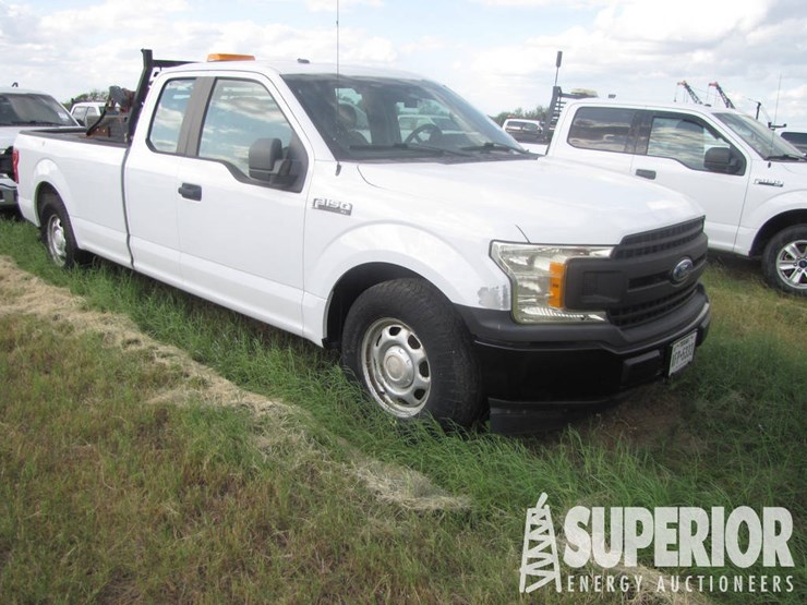 2019-ford-f-150-xl-extended-cab-pickup-image-2