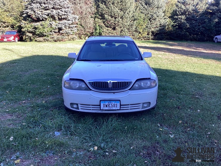 2005-lincoln-ls-4-door-sedan-image-2