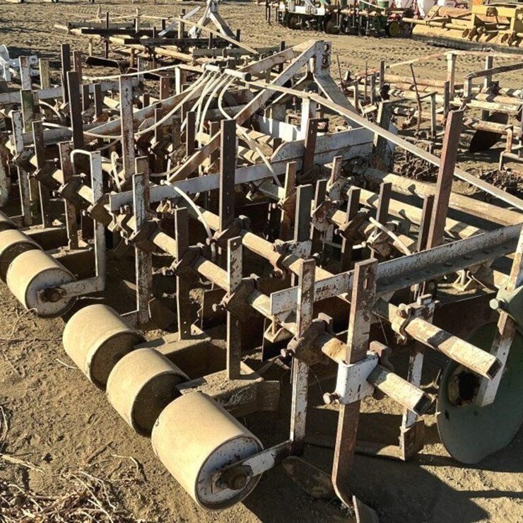 Custom 3-Pt 3-Row 60" Cultivator