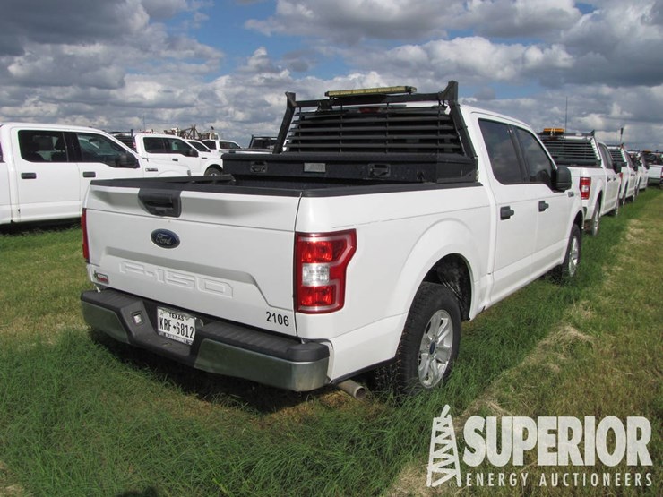 2018-ford-f-150-xlt-crew-cab-pickup-image-4