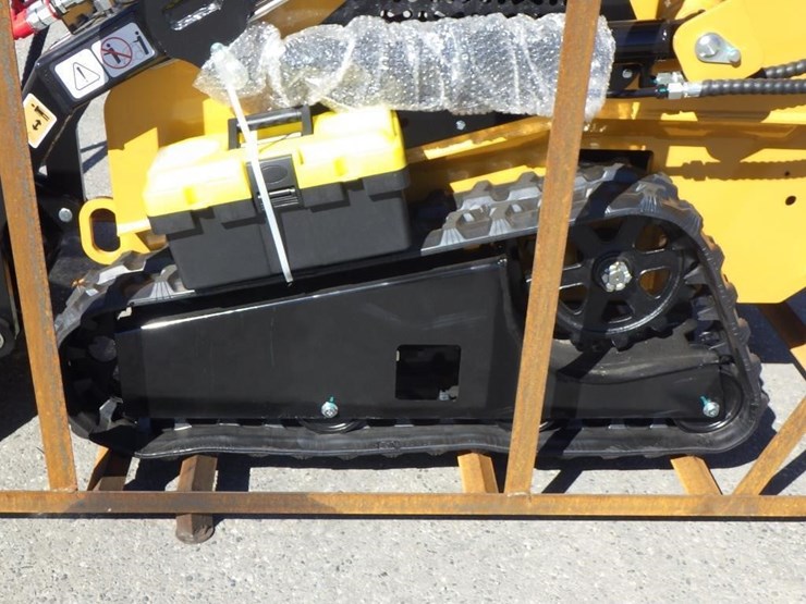 2026-agt-mx-mrt14-skid-steer-loader-image-8