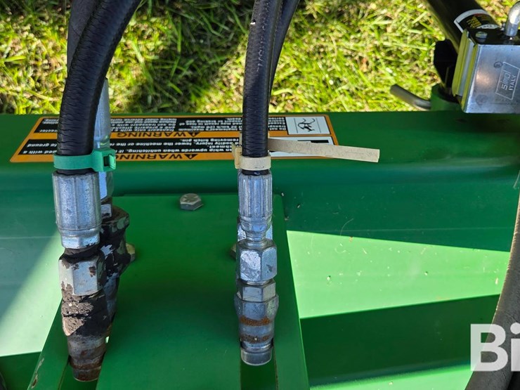 2011-john-deere-2210-field-cultivator-image-12