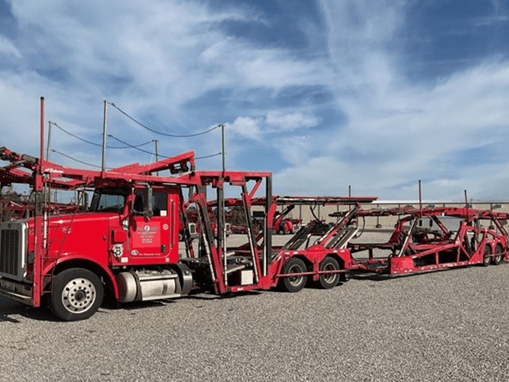 2017-peterbilt-365-car-carrier-truck-w/delavan-600gs-tandem-axle-trailer-image-1