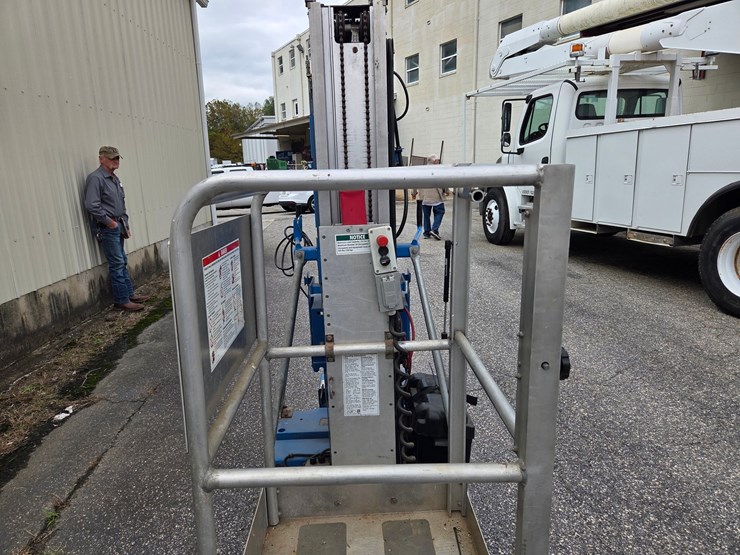#14-•-genie-portable-lift-/-model:-twp-255-/-hours-not-known-image-10