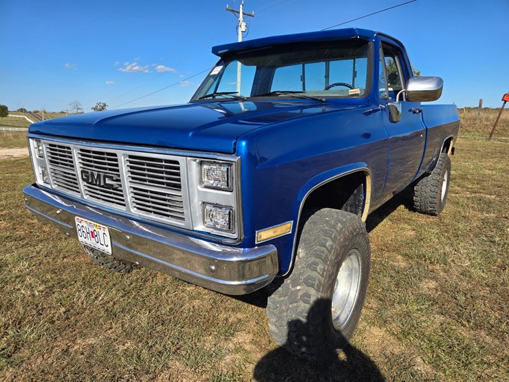 #25276-•-1986-gmc-k2500-pickup-truck-image-1