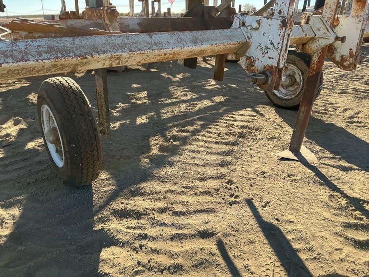gandy-p45-3-pt-3-row-60"-hyd.-baiter-bar-image-11