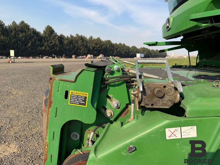 2012-john-deere-s670-combine-image-14