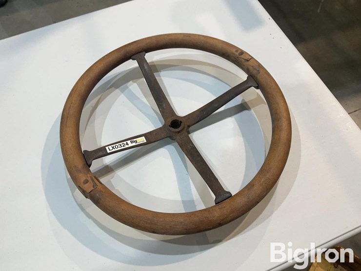 wooden-steering-wheel-image-1