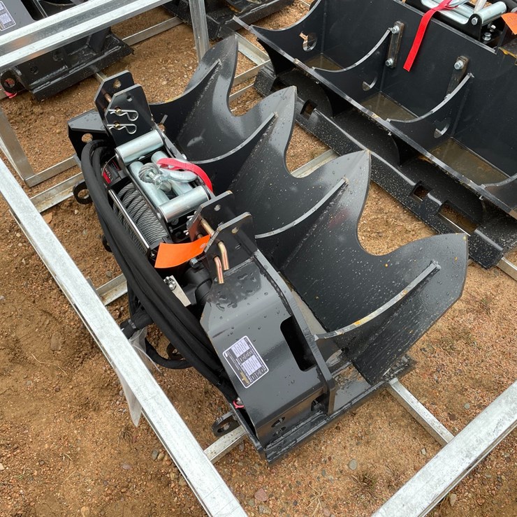 #4129 • LandHonor 15,000 lb Hydraulic Winch Attachment