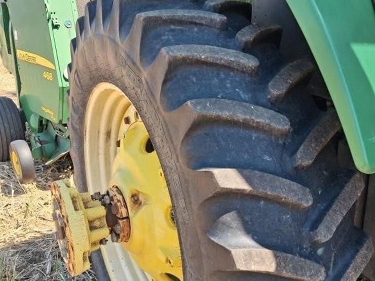 john-deere-400-image-3