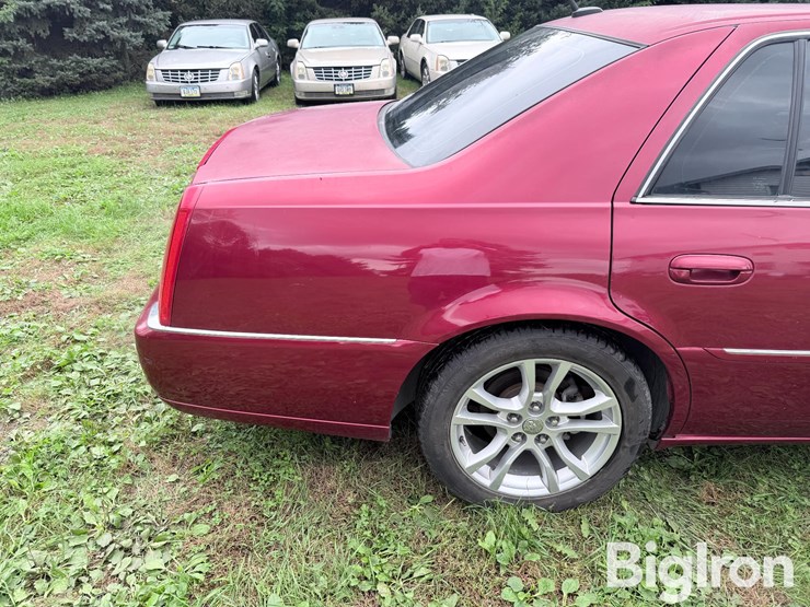 2008-cadillac-dts-performance-sedan-image-15