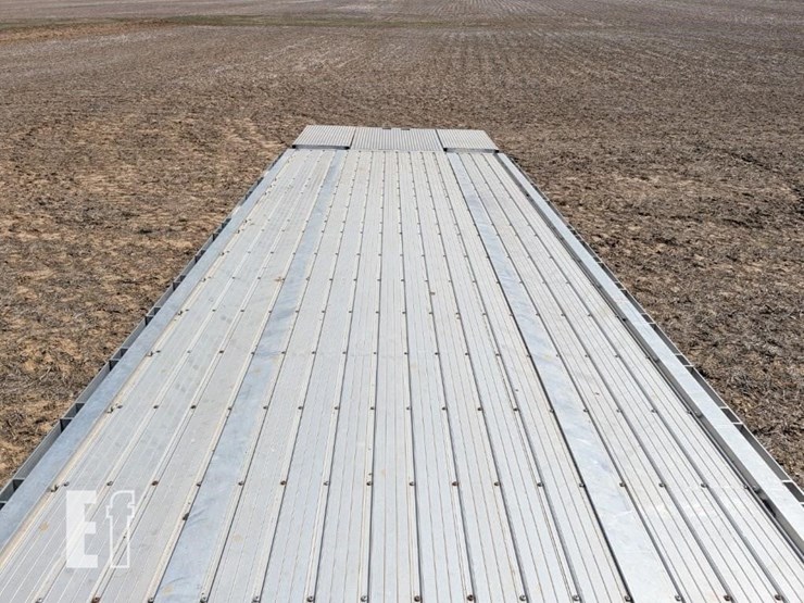 2013-crossman-gooseneck-trailer-image-12