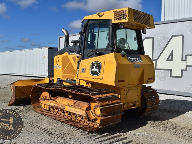 2021-deere-650k-image-5